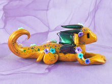 Load image into Gallery viewer, Gold flower dragon