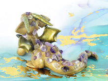 Load image into Gallery viewer, Golden amethyst gem chip dragon