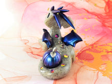 Load image into Gallery viewer, Stone-textured pumpkin dragon